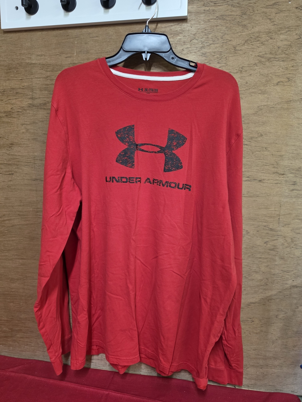 Under Armour Heat Gear Men's Long Sleeve T-Shirt - Red Like New Condition 2XL